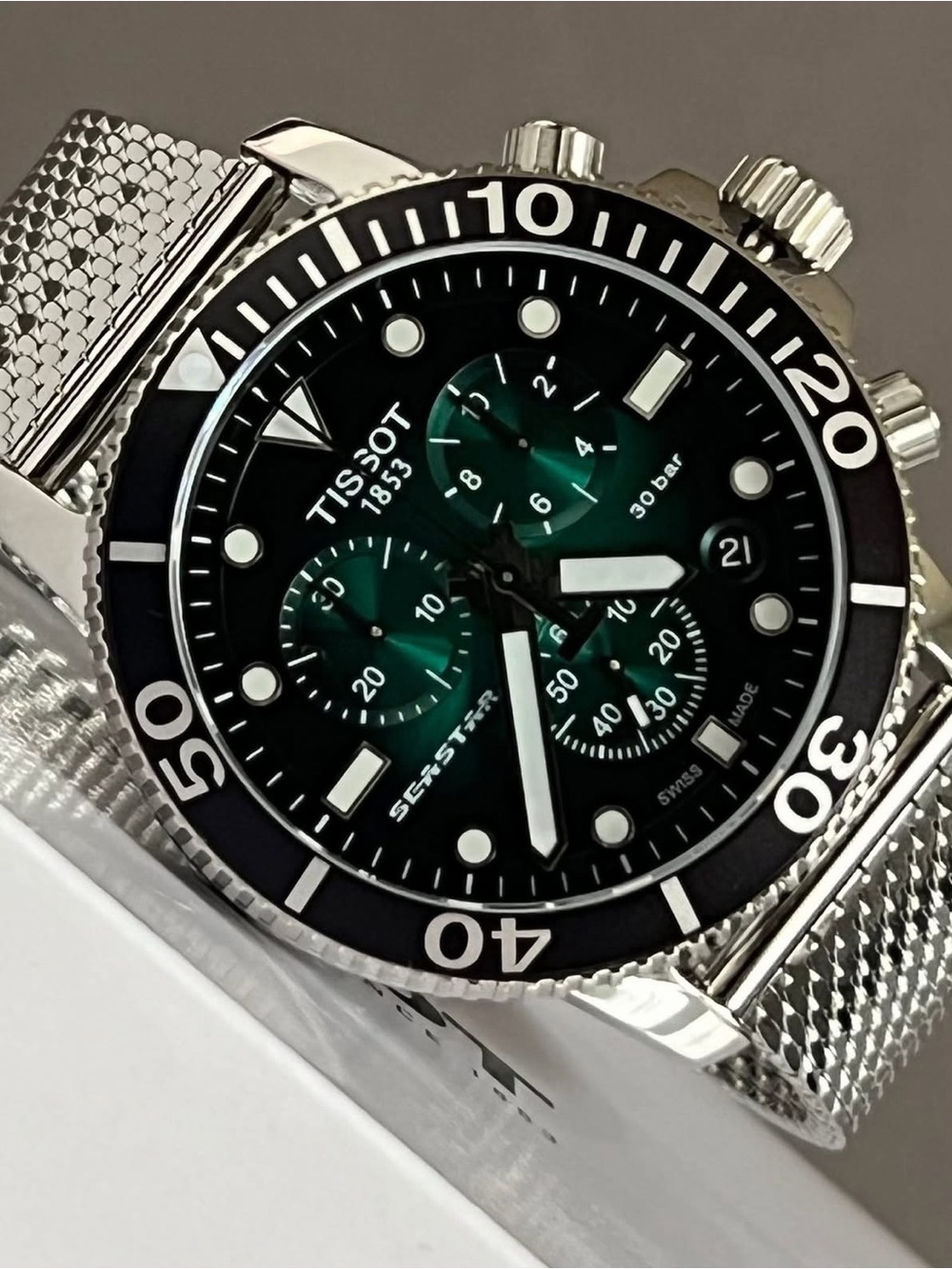 Tissot Men’s Seastar 1000 Quartz Chronograph Watch
Swiss Made